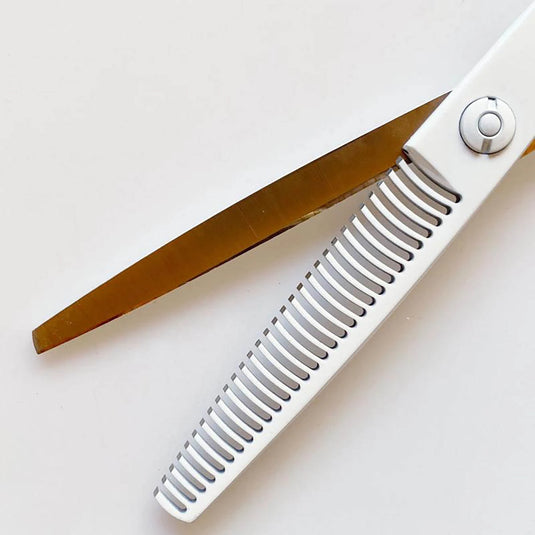 DEEDS GTZ630R White Thinning Scissors, 30-tooth R-blade (6.0 inches, thinning rate of approximately 10-15%)