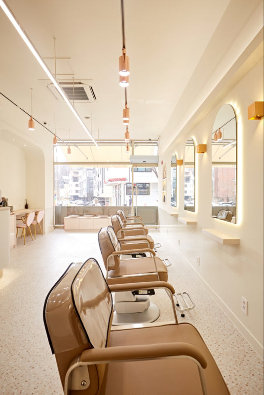 WIDE III Styling Chair - Available in 2 Colors & 8 Base Styles