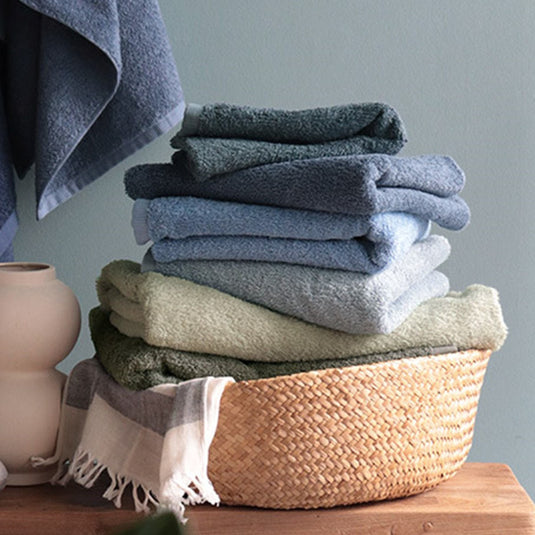 Hiorie Hotel Style Bath Towel, 60 x 130 cm (18 colors available)