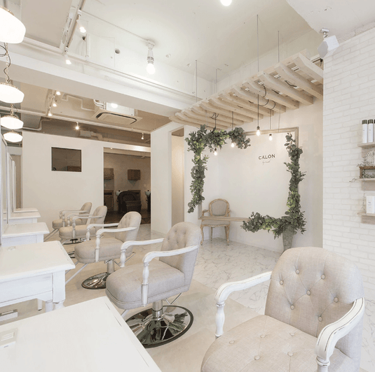 Shabby Chic Styling Chair Chalon (2 colors + 8 base options)