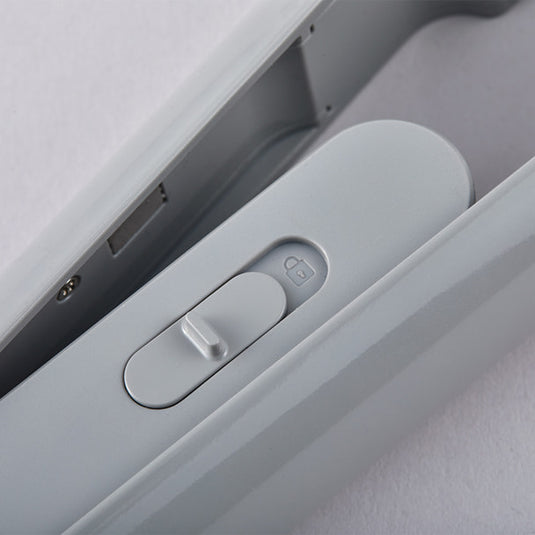 Cado Cuaura Hair Iron Professional Straightener BI-G1P