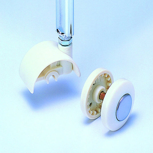 Star Cutting Chair (White Casters / Made in Japan)