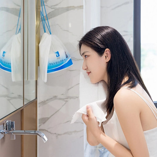 ITO Cleansing Towel (Approx. 200 × 220 mm / 250 g)