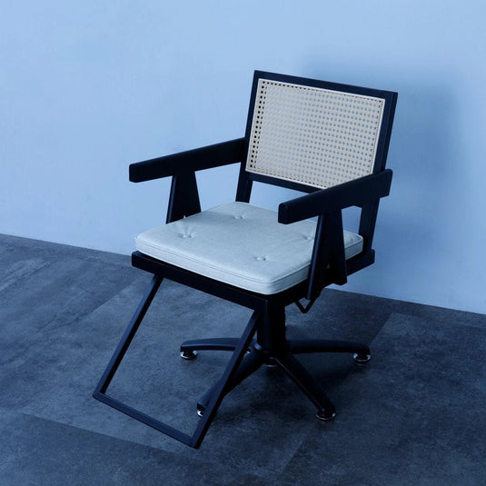 Rehat Styling Chair (2 Colours, 8 Base Options)