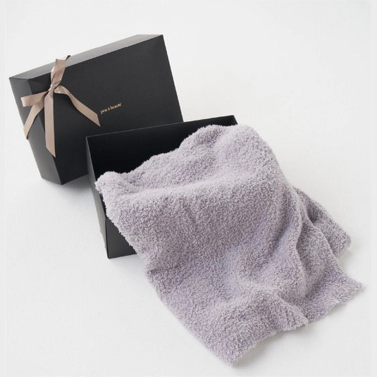 Peu a Beaute Blanket